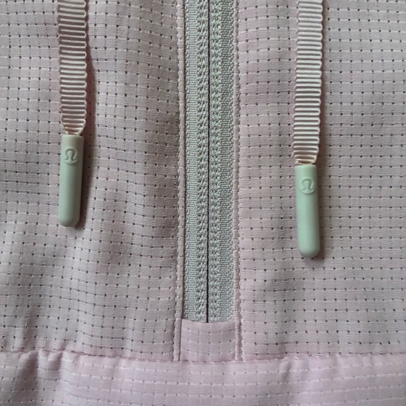 Lululemon Pack Light 1/2 Zip Pullover, Size S - Picture 5 of 10